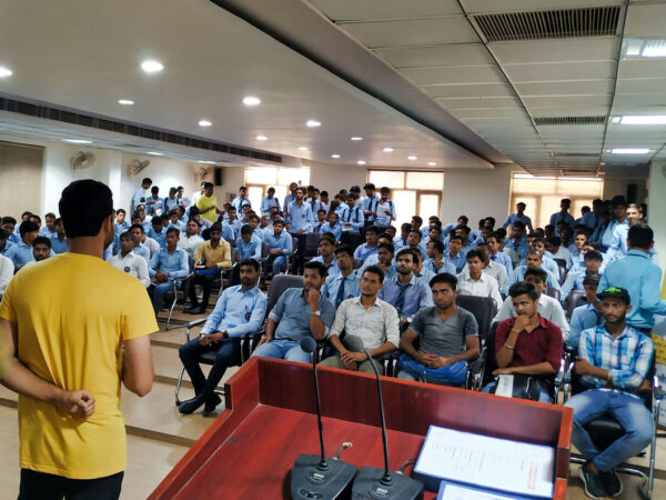 Hacking Club's director Surya Pratap Singh giving ethical hacking and cyber security lecture at IFTM University
